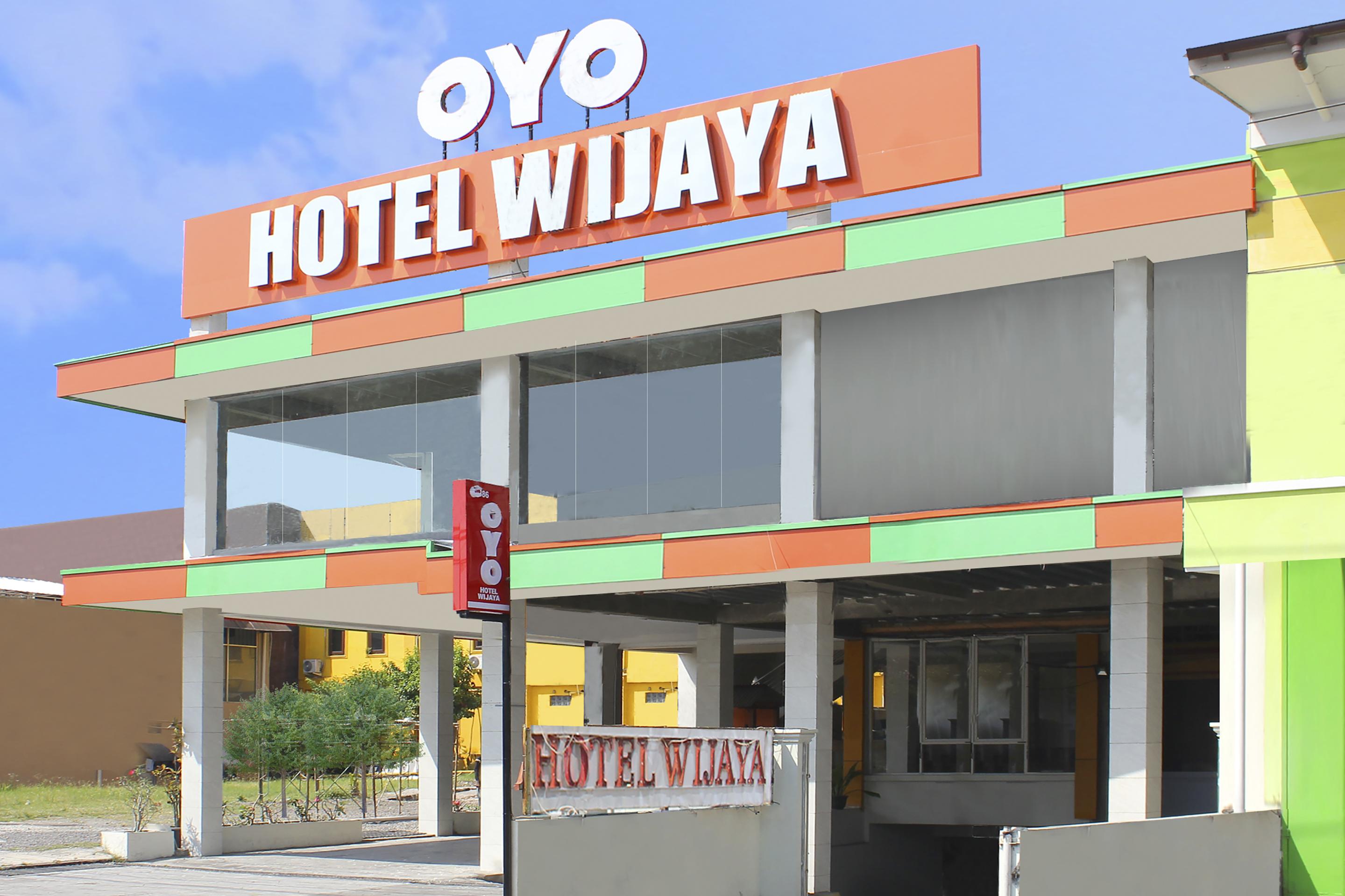 Oyo 586 ホテル ウィジャヤ Kalasan エクステリア 写真