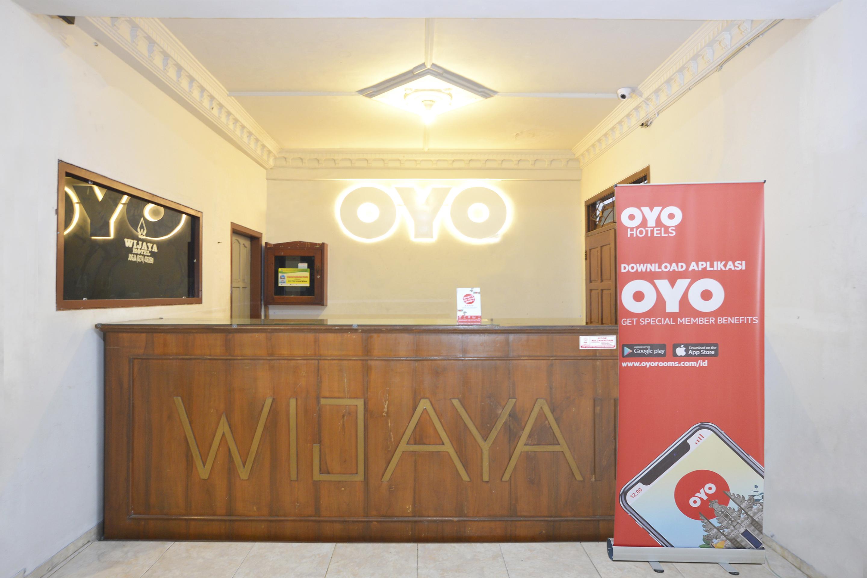 Oyo 586 ホテル ウィジャヤ Kalasan エクステリア 写真